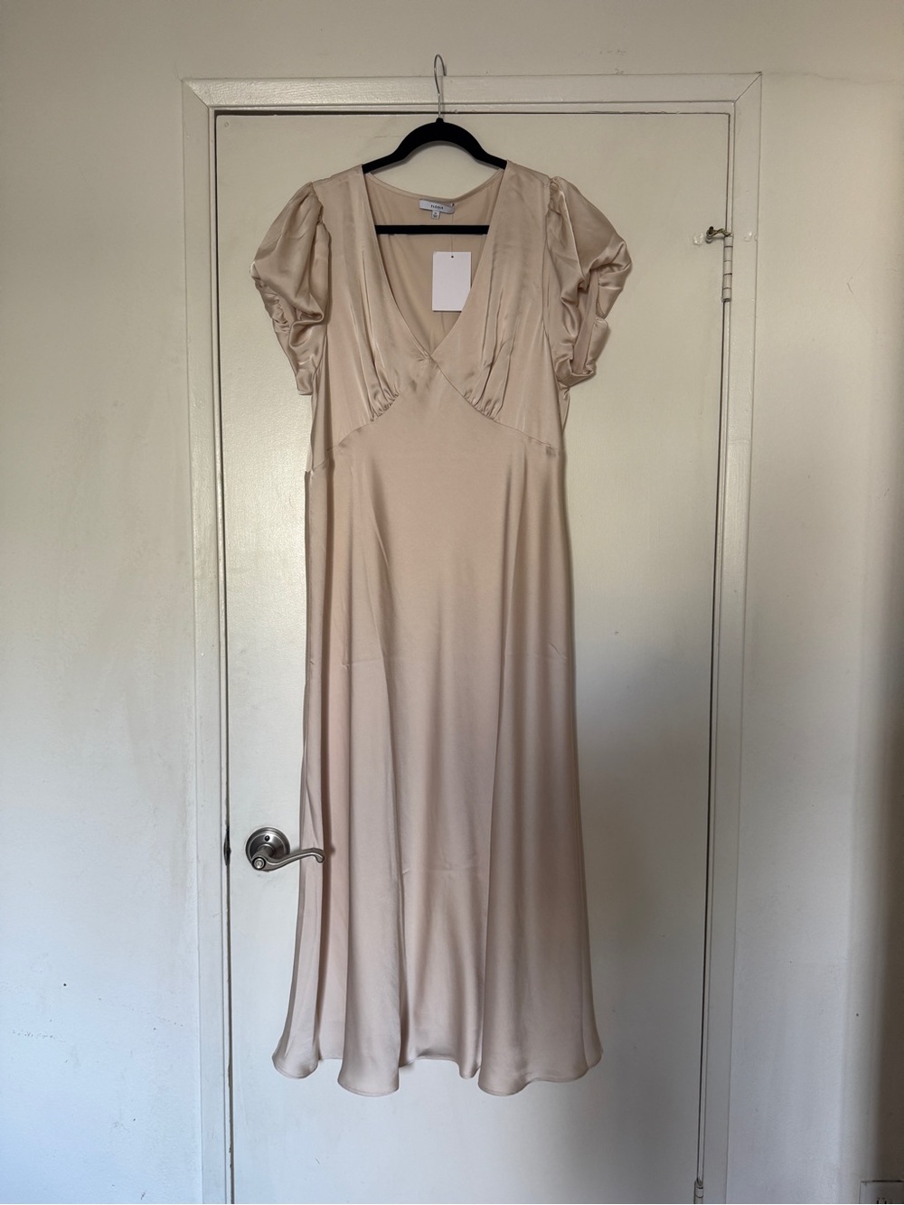 Elodie Soft Beige V-Neck Midi Dress with Puff Sleeves